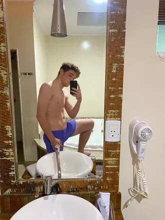 OnlyFans account  mateusbecker avatar 1