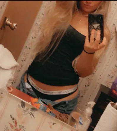 OnlyFans cuenta naughtynavaeh95 avatar 1