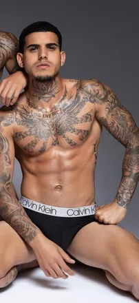 OnlyFans cuenta kikeveitia2215 header 2