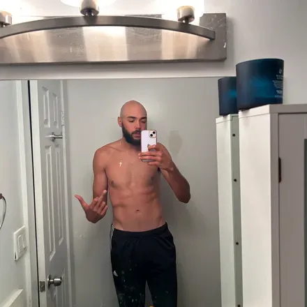 OnlyFans account  iiiluvtop avatar 1