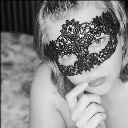 OnlyFans cuenta jenn-cakes header 2