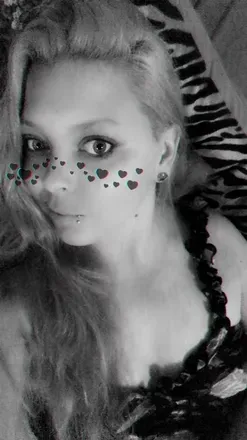 OnlyFans cuenta nerdwiththacurves avatar 1