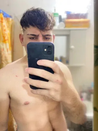 OnlyFans cuenta yigolo23 header 2