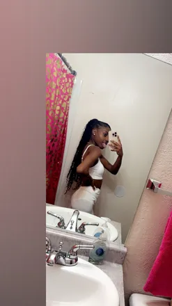 OnlyFans cuenta rubirose02 header 2