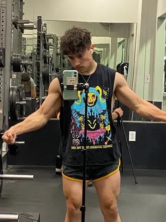 OnlyFans account  ryrylow avatar 1