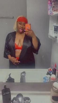 OnlyFans cuenta hisspoiledbrattt header 2