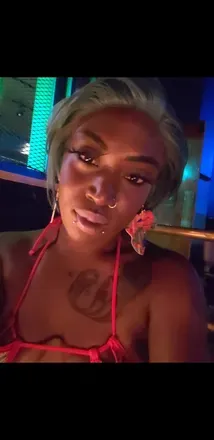 OnlyFans cuenta questionctfinest avatar 1