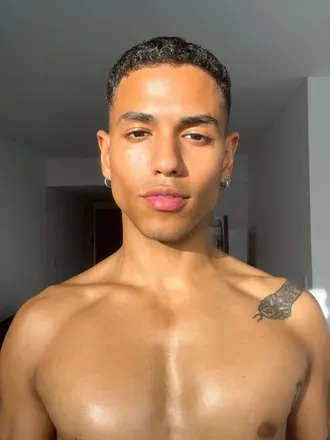 OnlyFans account  lonsoleone avatar 1