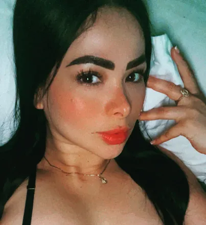 OnlyFans cuenta veriska header 2