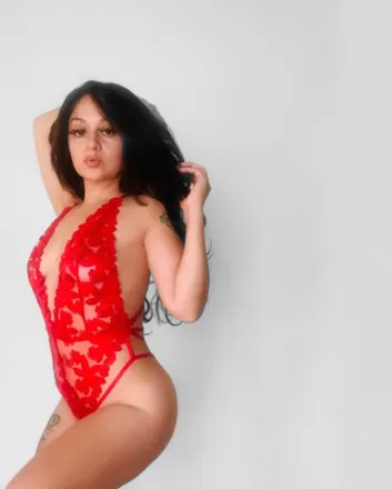 OnlyFans cuenta iamskythegoddess header 2