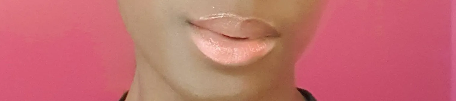OnlyFans cuenta chantelorell header 2