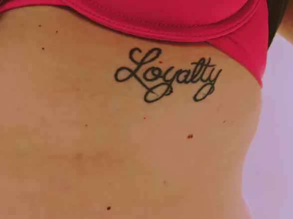 OnlyFans cuenta latenightswloka header 2