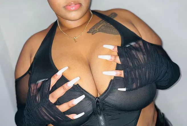 OnlyFans cuenta hazelllplayhouse header 2