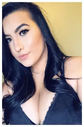 OnlyFans account  irrspnsble_ravemom_mia avatar 1