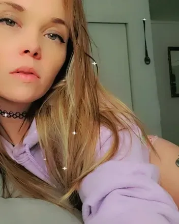 OnlyFans account  bluntslut420xxx avatar 1