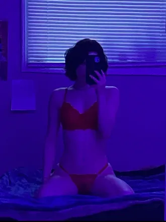 OnlyFans cuenta elliex27 avatar 1