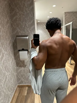 OnlyFans account  princeandres header 2