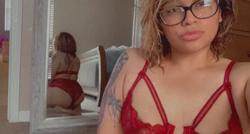 OnlyFans cuenta lovelyobsession header 2