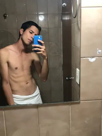 OnlyFans cuenta ricardolug avatar 1