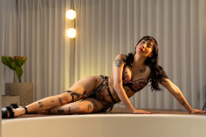 OnlyFans cuenta milu.zpt header 2