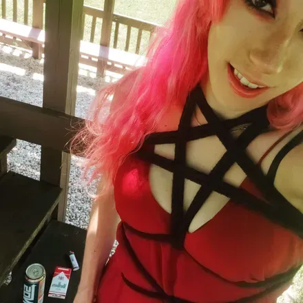 OnlyFans account  hexxgirl420 avatar 1
