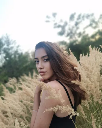 OnlyFans cuenta meryconlae header 2
