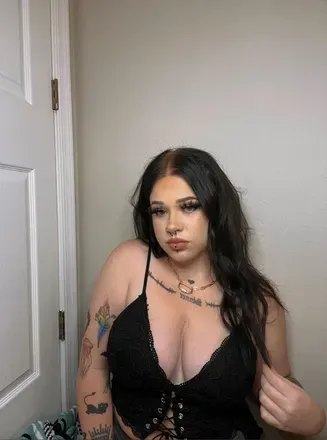 OnlyFans cuenta queengothic avatar 1
