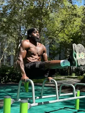 OnlyFans cuenta dreadyfit header 2