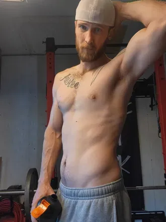 OnlyFans cuenta beardedguy_86 avatar 1