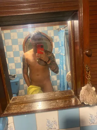 OnlyFans cuenta maxvah header 2