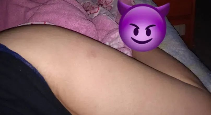 OnlyFans account  ofeliadayy header 2