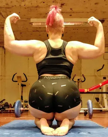OnlyFans cuenta strongandnerdyfree avatar 1