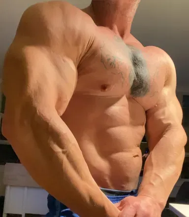 OnlyFans cuenta musclegodkarma avatar 1