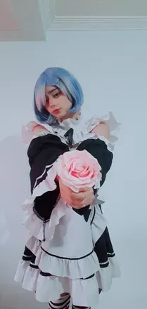 OnlyFans cuenta pomi_chan header 2