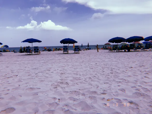 OnlyFans account  evelynnnhofree header 2