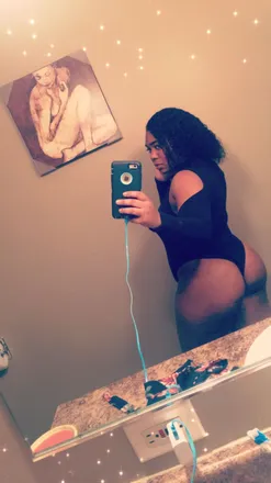 OnlyFans cuenta dessiilove header 2