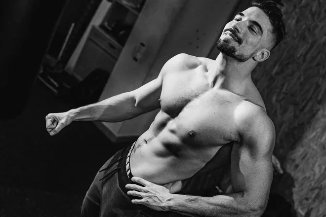 OnlyFans cuenta u154005803 header 2