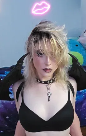 OnlyFans account  xdannix avatar 1