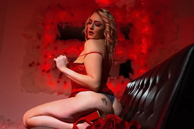 OnlyFans cuenta sexylexi98 header 2