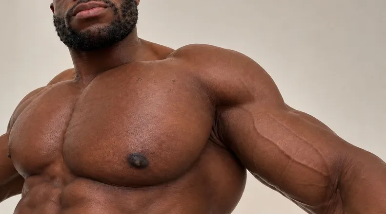 OnlyFans cuenta danielshoneye header 2