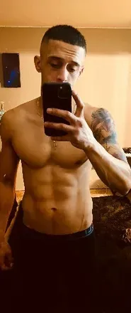 OnlyFans cuenta showerwithrico avatar 1