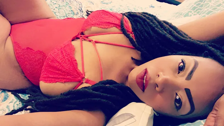 OnlyFans cuenta zeberude header 2