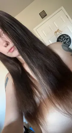 OnlyFans account  momoneyy1323 avatar 1