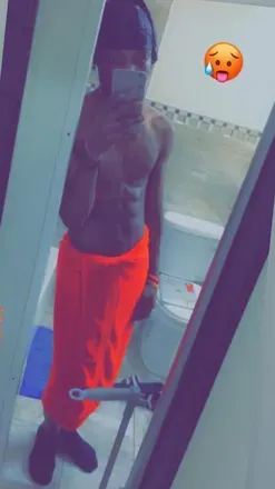 OnlyFans cuenta hennymeeplz avatar 1