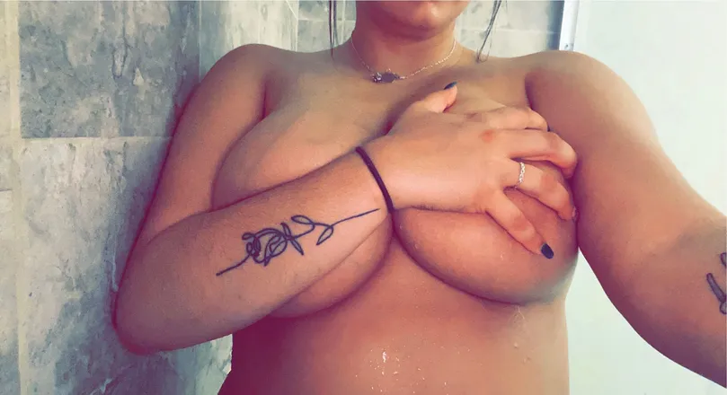 OnlyFans cuenta mg1425 header 2