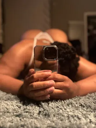 OnlyFans of bluessaxxx