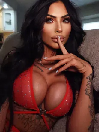 OnlyFans account  queenofthe307 avatar 1