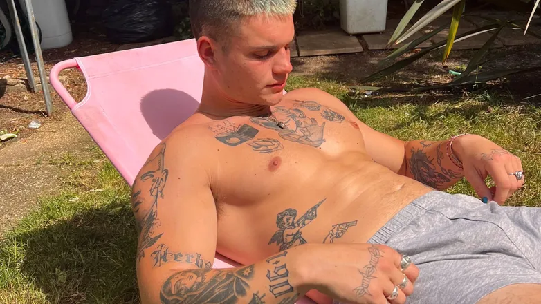 OnlyFans cuenta hardworkonly header 2