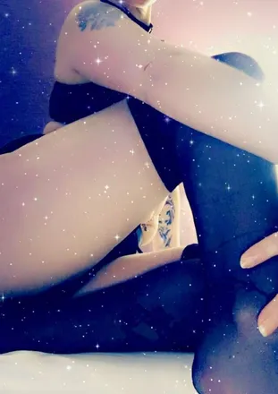 OnlyFans cuenta michellemabelle27 header 2