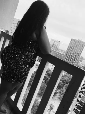 OnlyFans cuenta adorefarr header 2